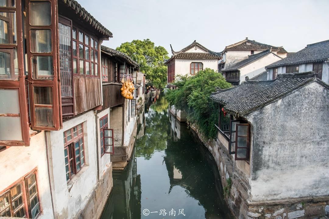 解惑蜗牛——女孩欠着钱不还我,什么意思?问答平台